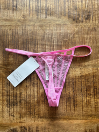 Hunkemöller Maxime String Cyclamen M