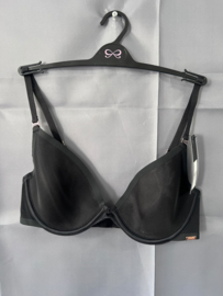 Hunkemöller Noir Mesh Essentials BH zwart 70C