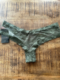 Hunkemöller V-shape Brasilian Floral Four Leaf Clover L