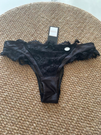 Hunkemöller Noir Hannako Brasilian Caviar M