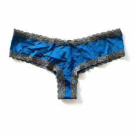 Hunkemöller V-shape Brasilian Micro Poseidon XL