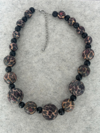 Houten statement ketting panterprint bruin zwart 56 cm
