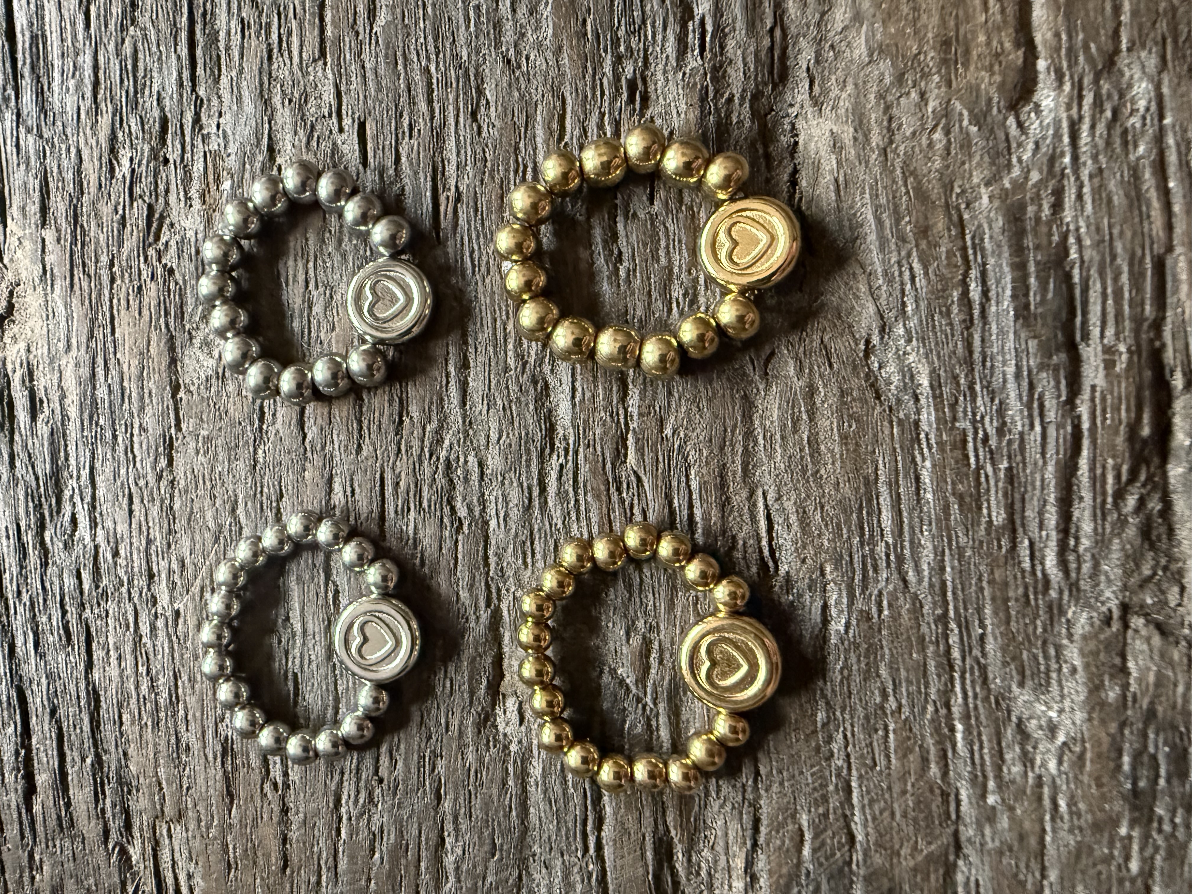 AVl hart ring