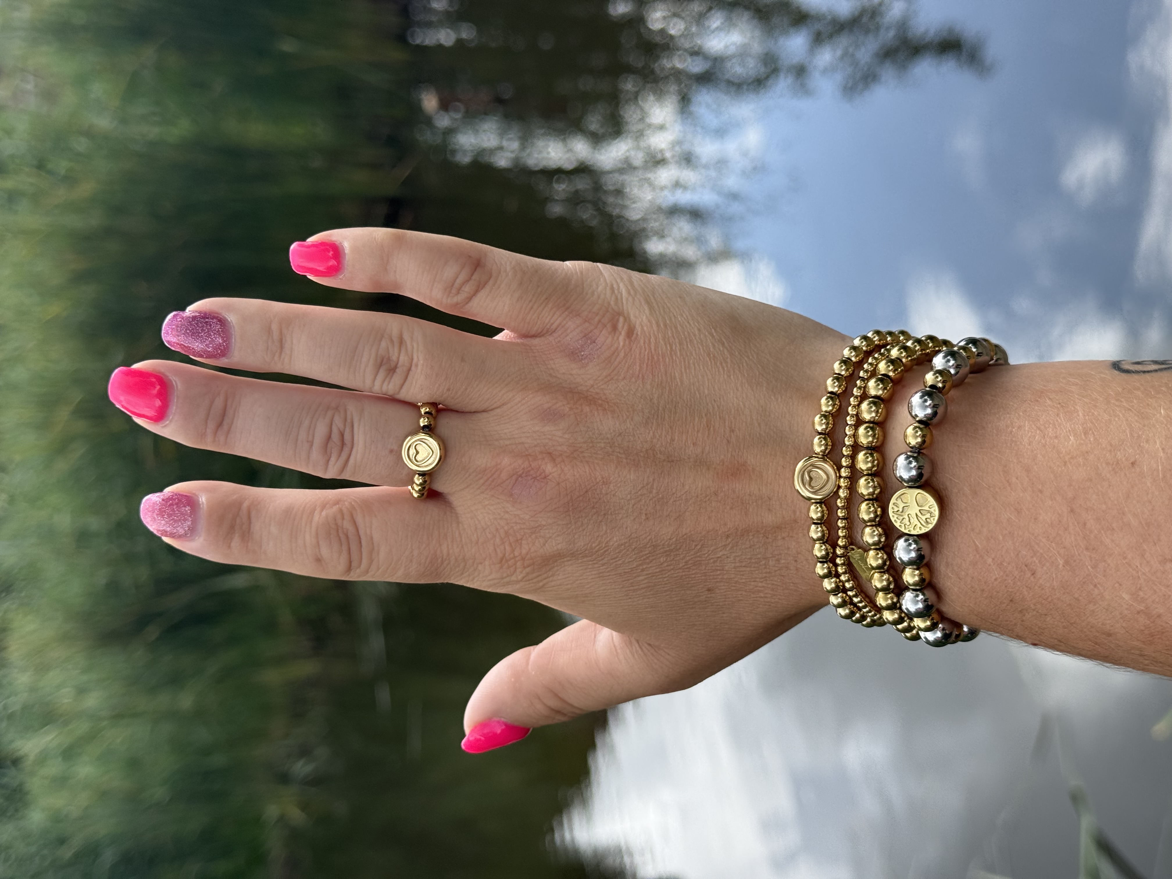 AVl hart ring