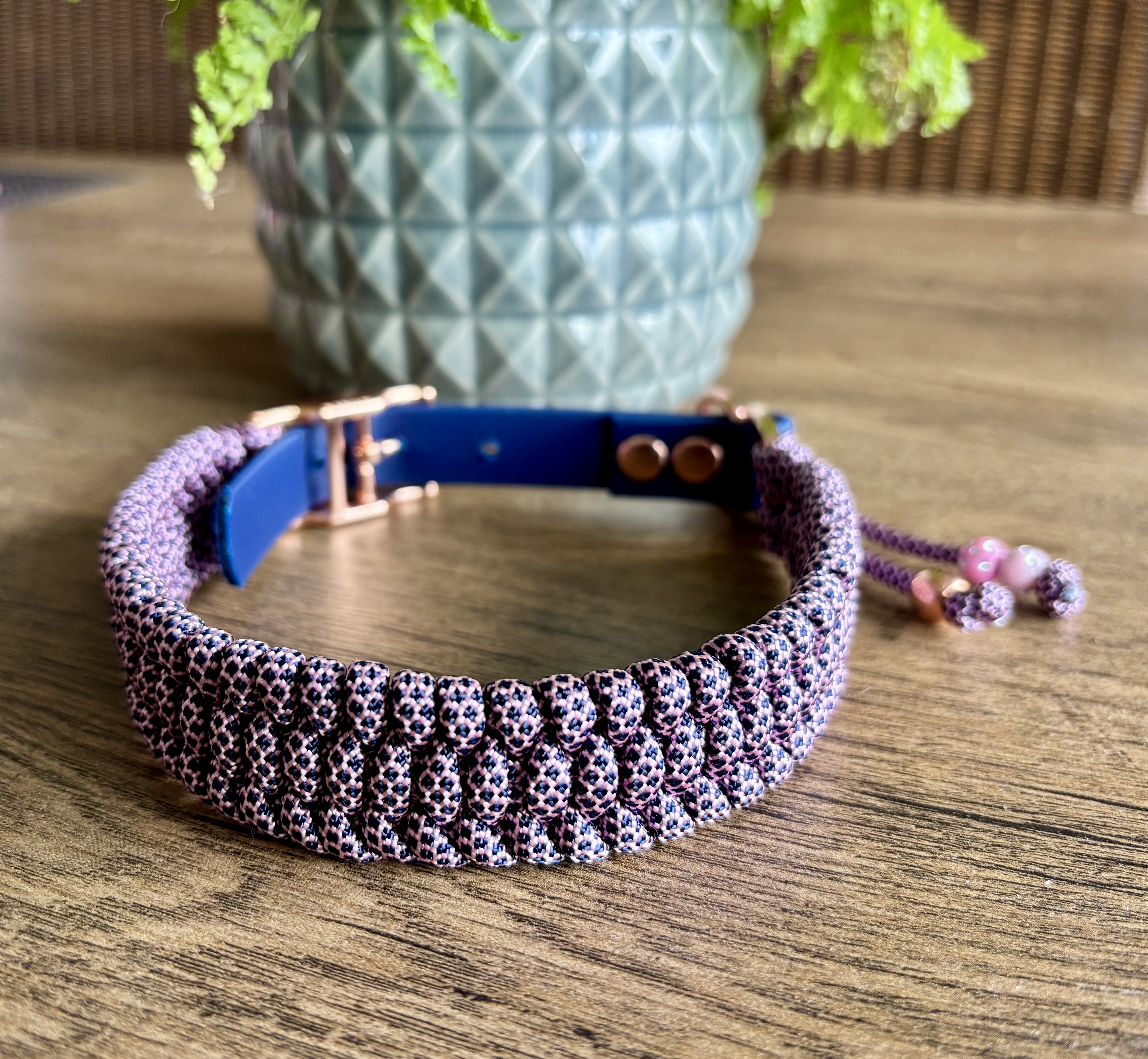 NAVY-ROZE