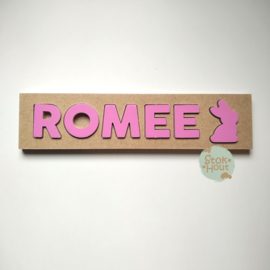 Naampuzzel 0-5 letters. Bijv. 'Romee - princess roze'