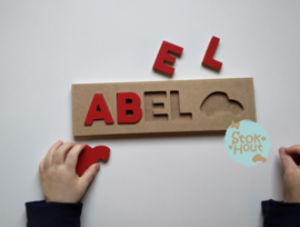 Naampuzzel 0-5 letters. Bijv. 'Abel - rood'