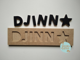 Naampuzzel 0-5 letters. Bijv. 'Djinn - zwart'