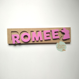 Naampuzzel 0-5 letters. Bijv. 'Romee - princess roze'