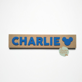 Naampuzzel 6-8 letters. Bijv. 'Charlie - donker blauw'