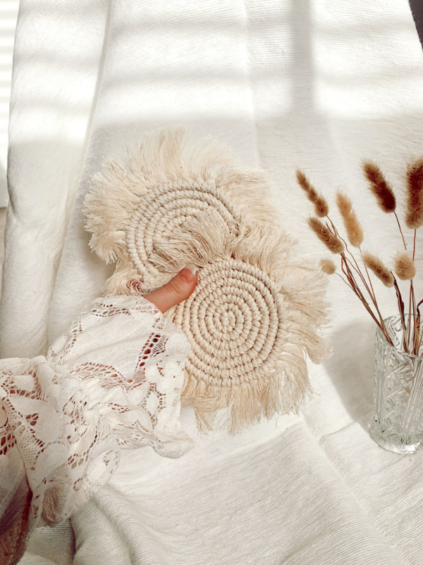 Macrame placemat 2024