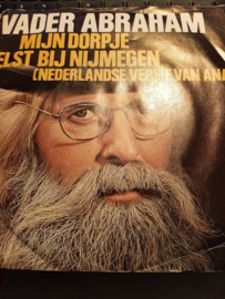 Vader Abraham-Mijn dorpje Elst bij Nijmegen