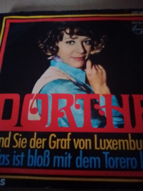 Dorthe- Sind Sie  der Graf von Luxemburg?