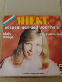 Mieke-Ik speel een lied voor hem