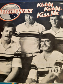 Highway- Kiddy kiddy kiss me