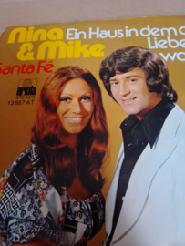 Nina & Mike-Ein Haus in dem die Liebe Wohnt