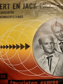 Gert En Jack Ekkelboom – Moederliefde / Zomernachtstango