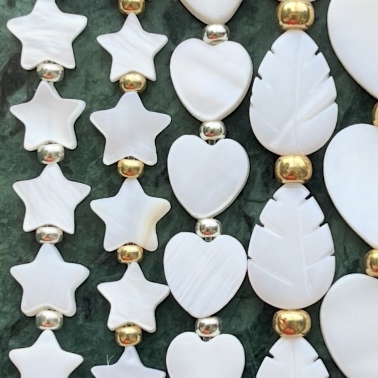Schelpkraal 9mm Hartje White per stuk