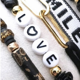 Letterkraal set LOVE White-Black