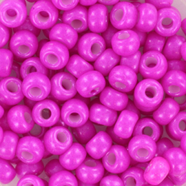 Miyuki 6/0 Opaque dyed magenta, 10 gram