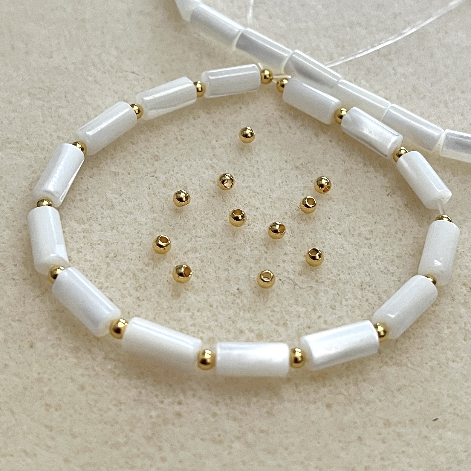 DIY pakket schelp  buisjes armband