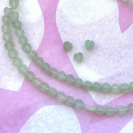 Natuursteen hartjes 4mm zacht groen, 4 stuks