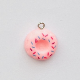 Polymeer klei hanger Donut Pink-Spikkels, 1 stuk