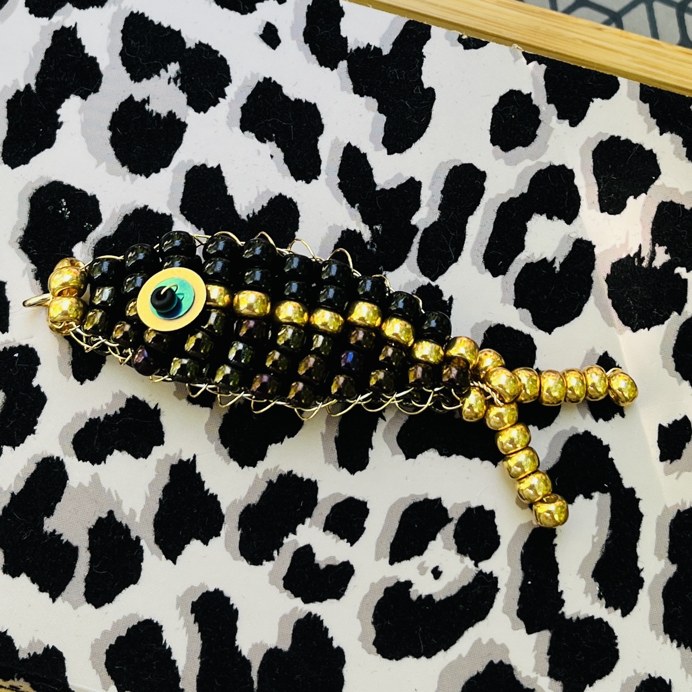 DIY pakket kralenvisje XL Metallic Iris Black, incl. rol koperdraad.