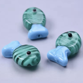 Vis glas kraal 20x13mm Ocean Blue, per stuk.
