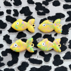 Bedels Round Guppie Fish  polymeer klei, 1 stuk
