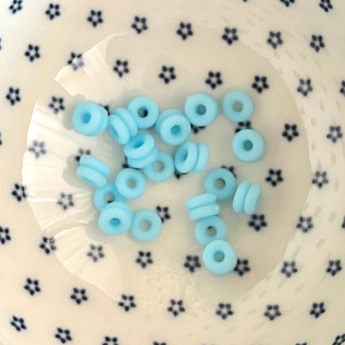 Rubber smart bead stopper Light blue, per 5 stuks