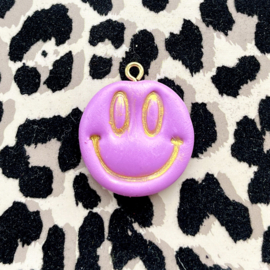 Bedels Smiley Lavendel polymeer klei, 1 stuk