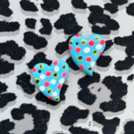 Bedels Hart dots Turquoise polymeer klei, 1 stuk