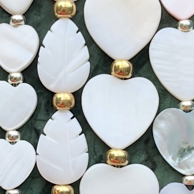 Schelpkraal 15mm Hartje White per stuk