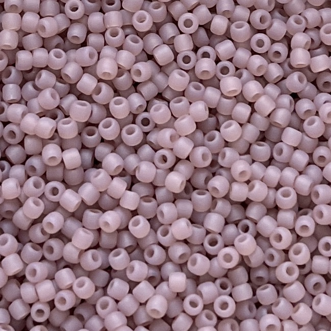 TOHO rocailles 11/0 Ceylon frosted grape mist, 10 gram