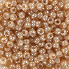 Miyuki 8/0 Ceylon translucent jasmine, 10 gram