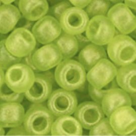 TOHO 6/0 HYBRID Sueded gold TR Lime green, 10 gram
