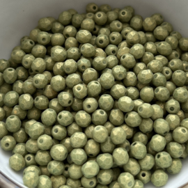 Fire polish 4mm Pacifica avocado, 10 gram c.a. 125 st