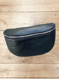 Classic Medium crossbody zwart