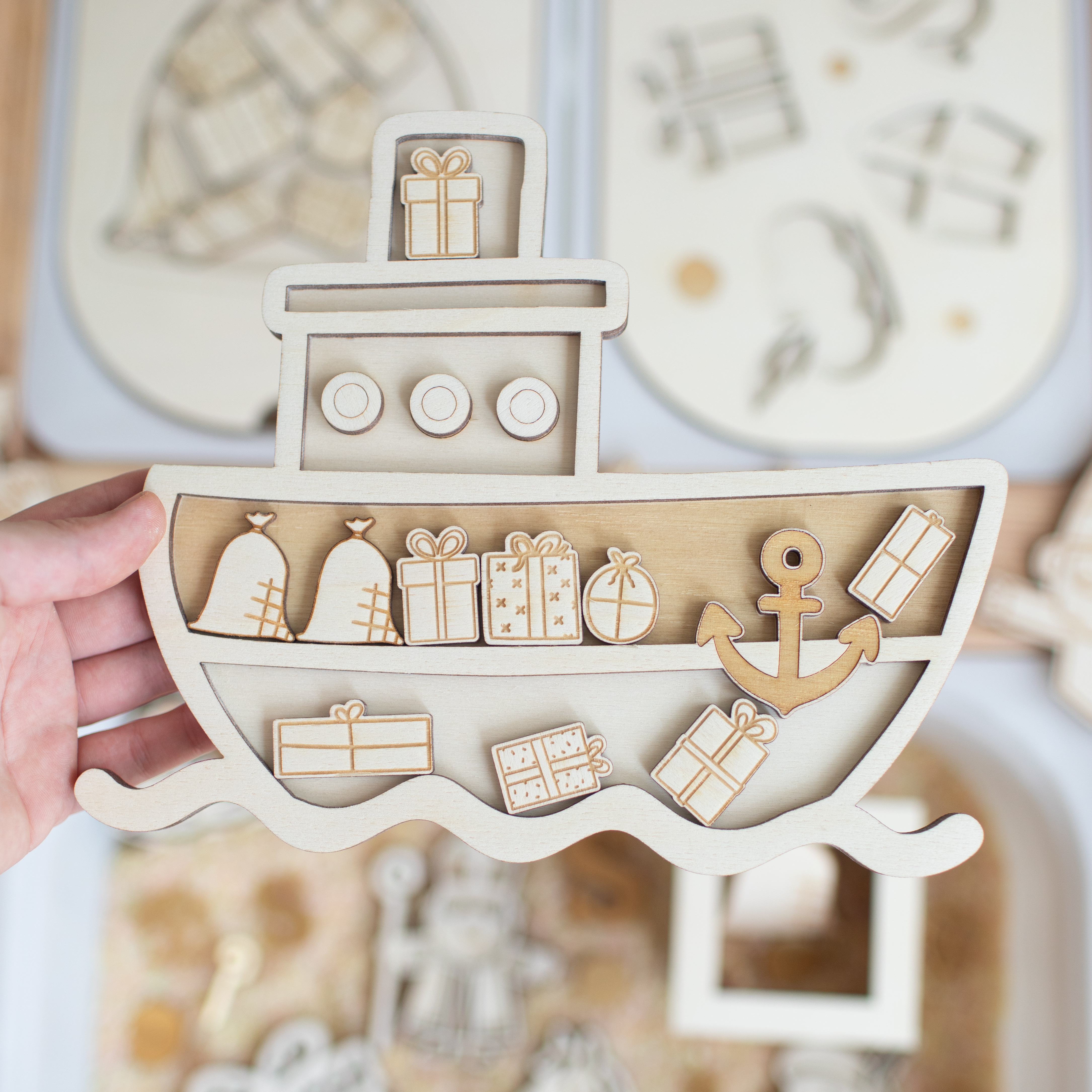 Houten speeltray - De pakjesboot