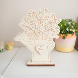 Gieter met bloemen van hout - met standaard
