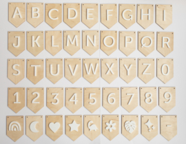 Houten vlaggetjes met 3D letter - Wit