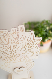 Gieter met bloemen van hout - met standaard