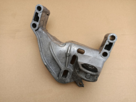 Motorsteun/ Distributie kant (Mini Cooper S (R53)