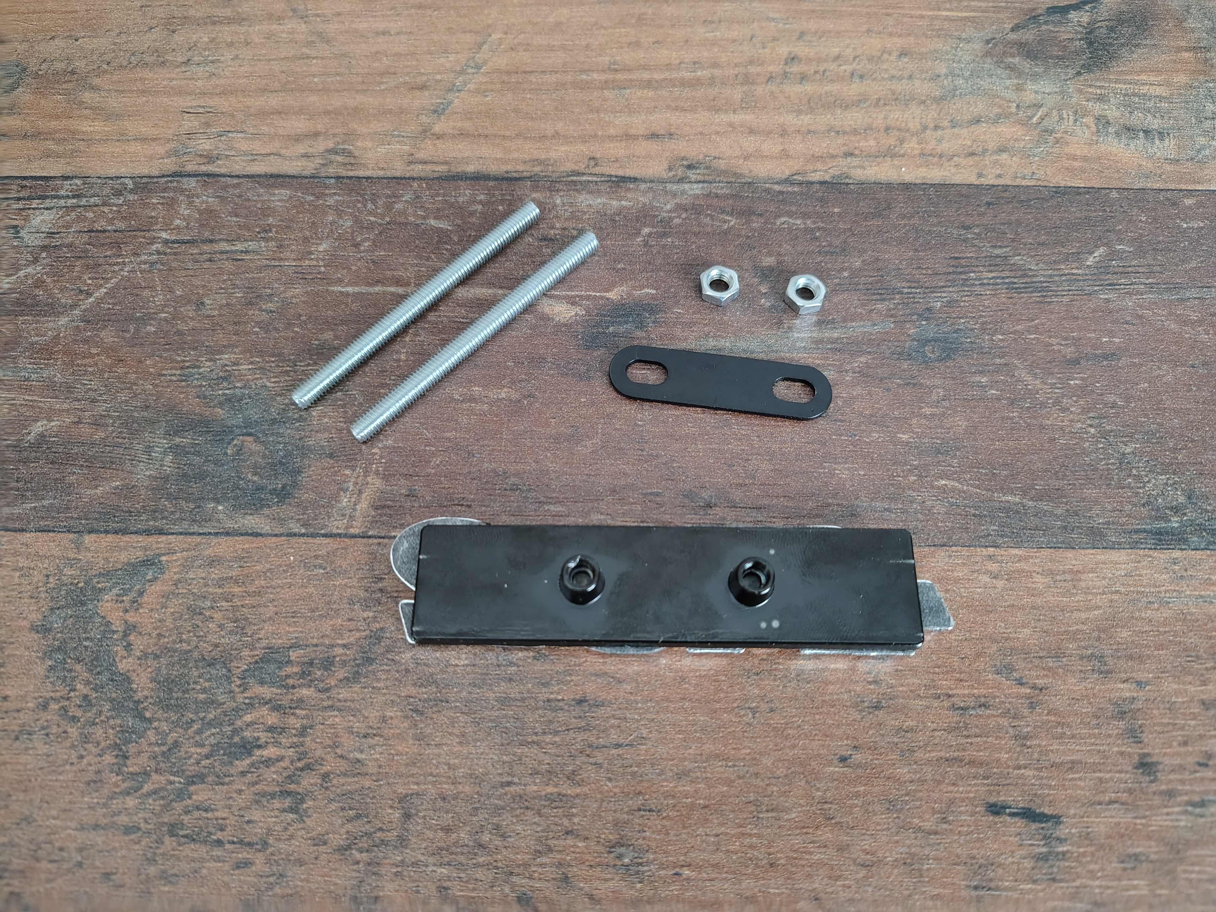 Grill Embleem Volkswagen Golf IV (R32) 2001 /NIEUW!