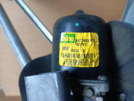 Ruitenwisser Motor/ Voorzijde (Mini Cooper S (R53)