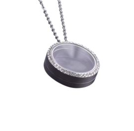 Locked Round Necklace Silver