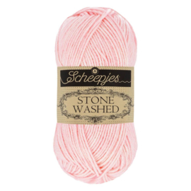 Scheepjes Stone Washed 820 rose quartz