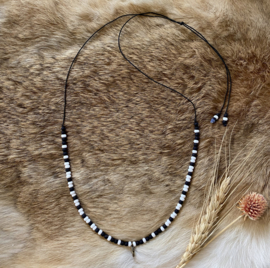Ketting fijn zwart-wit