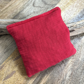 Pittenzakje hydrofiel rood